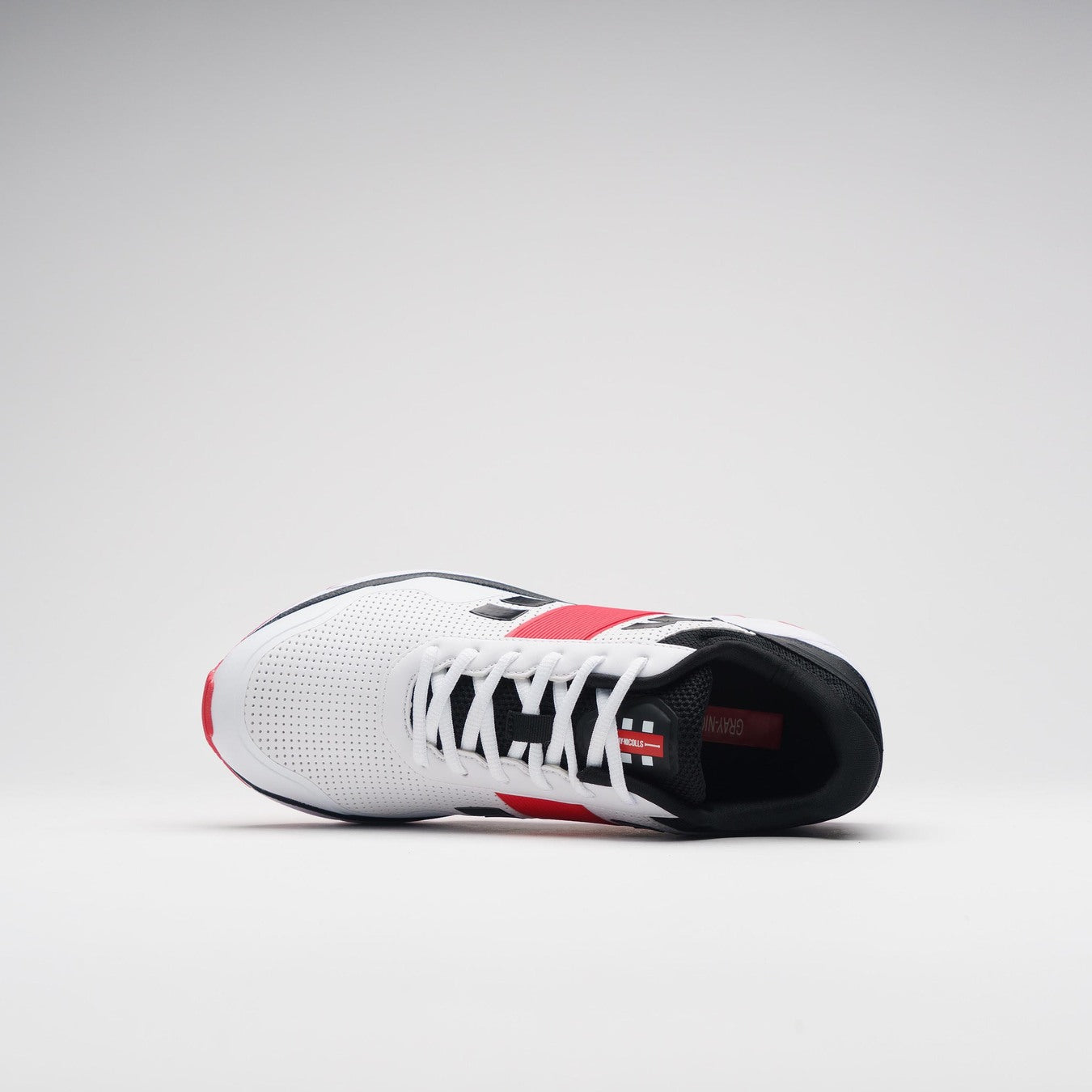 GN Velocity 4.0 Cricket Spike