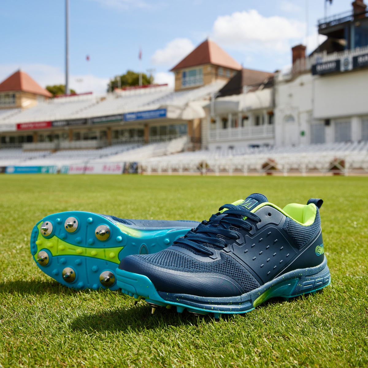 GM Aion Cricket Spike Shoe Junior